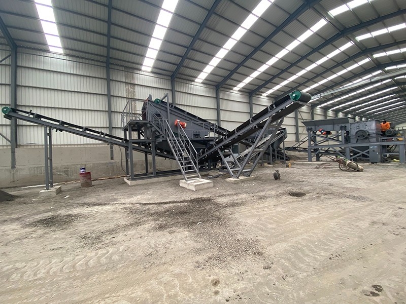 破（pò）碎（suì）设备（bèi）